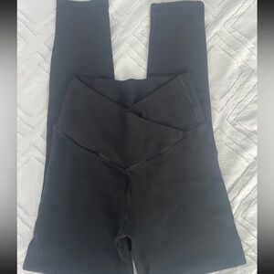 Aerie black waffle crossover leggings size medium